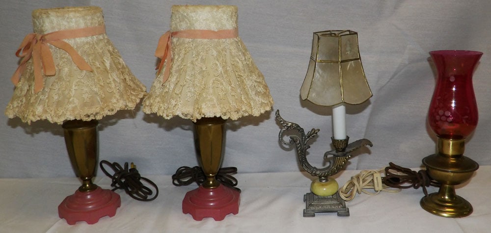 Lot of Brass & Gilded Metal Lamps: Lot of Brass & Gilded Metal Lamps. Up to 15" H 4 1/2" W "ALL DESCRIPTIONS AND ANY CONDITION STATEMENT GIVEN BY LANGSTON AUCTION GALLERY ARE STRICTLY OPINIONS AND LANGSTON'S SHALL HAVE NO RESPONSIBILIT