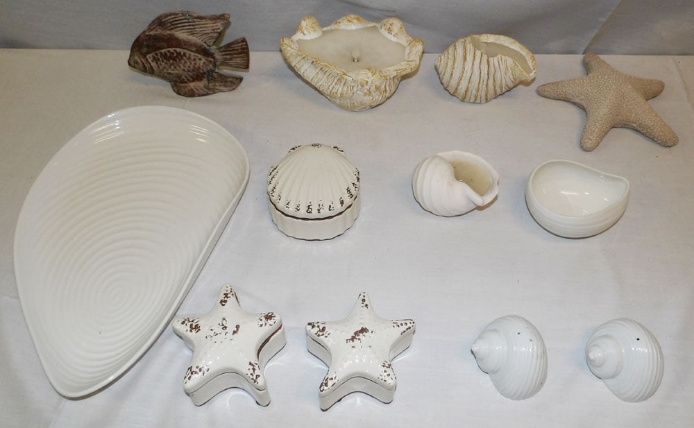 Lot of Porcelain Shell Form Boxes & Battery Operated Candles (1 of 10)