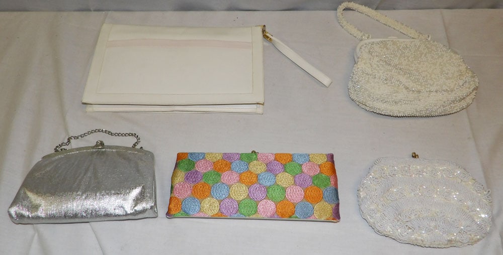 Lot of Ladies Purses, Two Beaded (1 of 13)