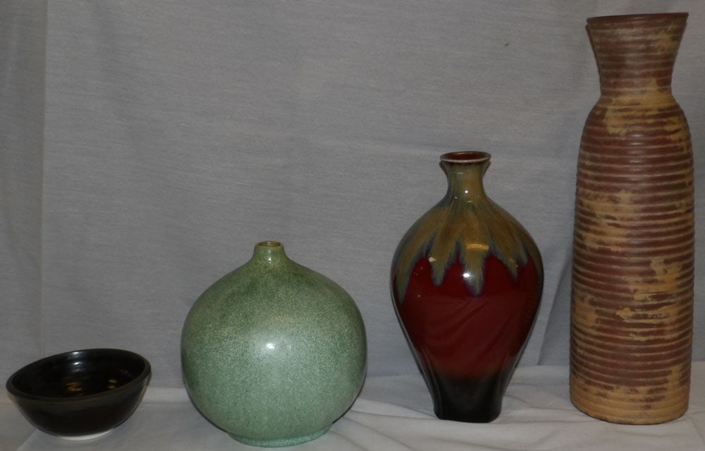 Lot of Pottery Items (1 of 3)
