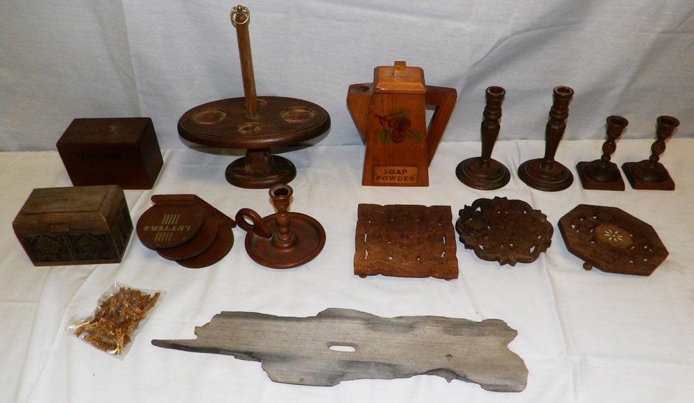 Lot of Wood Items (1 of 5)