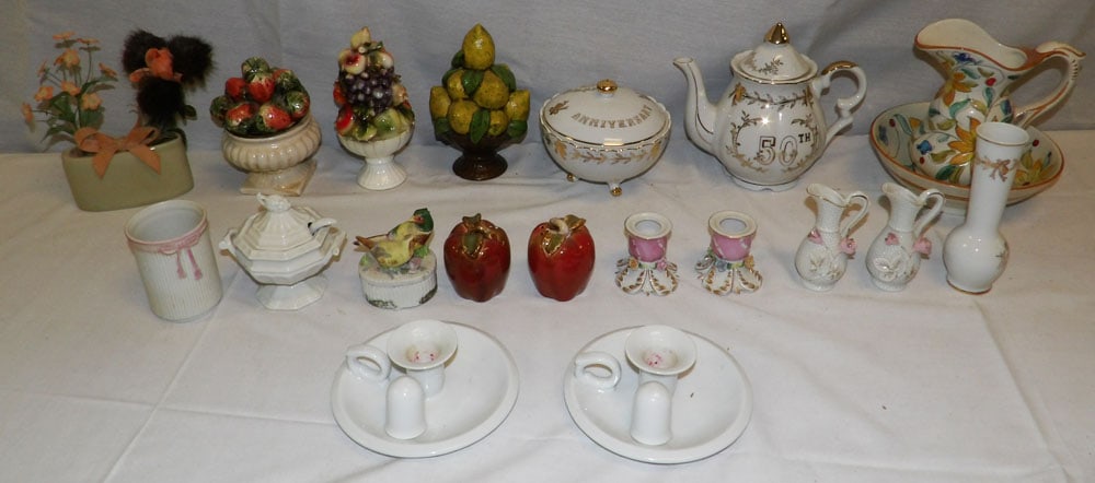 Lot of Painted Porcelain Items (1 of 1)