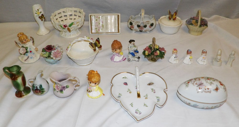 Lot of Painted Porcelain Items (1 of 1)