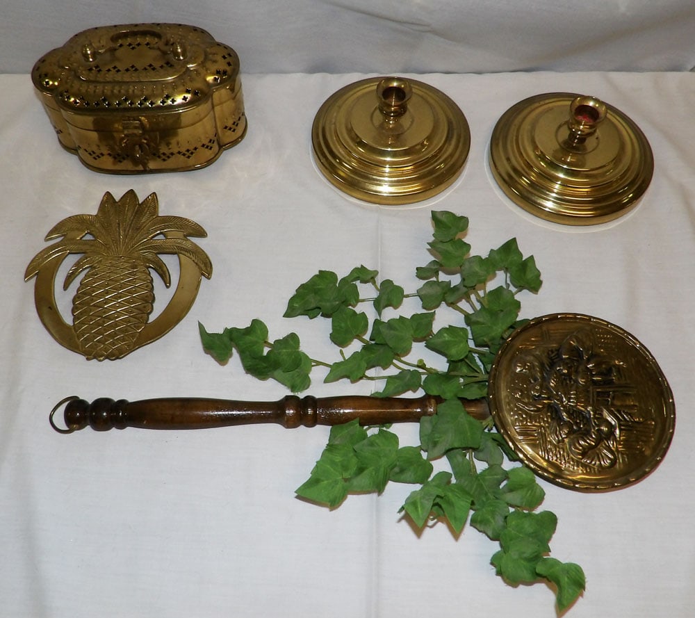 Lot of Brass Items (1 of 5)