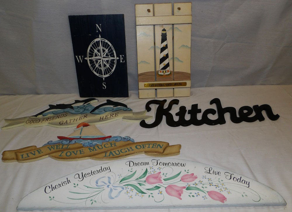 Lot of Painted Wood Decorative Wall Panels (1 of 2)