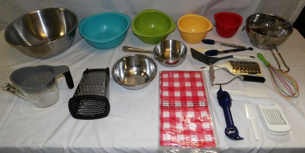 Lot of Kitchen Items (1 of 1)