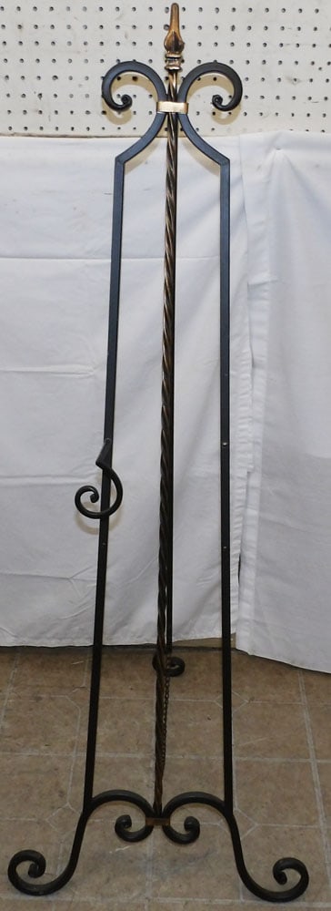 Painted Metal Easel (1 of 3)