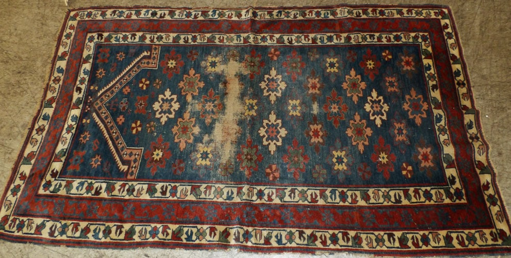 3' 5" x 5' 8" Antique Hand Made Rug: 3' 5" x 5' 8" Antique Hand Made Rug . "ALL DESCRIPTIONS AND ANY CONDITION STATEMENT GIVEN BY LANGSTON AUCTION GALLERY ARE STRICTLY OPINIONS AND LANGSTON'S SHALL HAVE NO RESPONSIBILITY FOR ERRORS OR