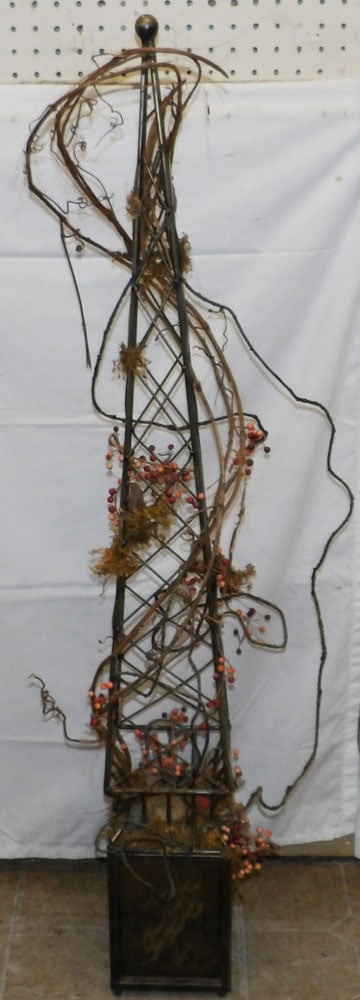 Painted Metal Obelisk Form Yard Ornament (1 of 2)