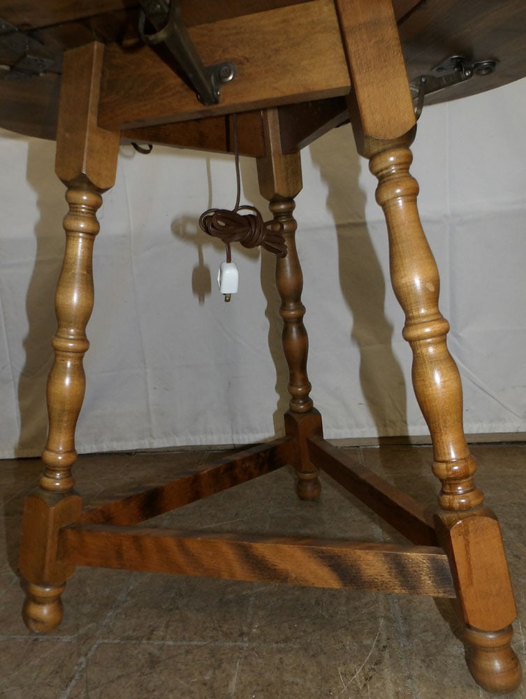 Maple Floor Lamp - 4