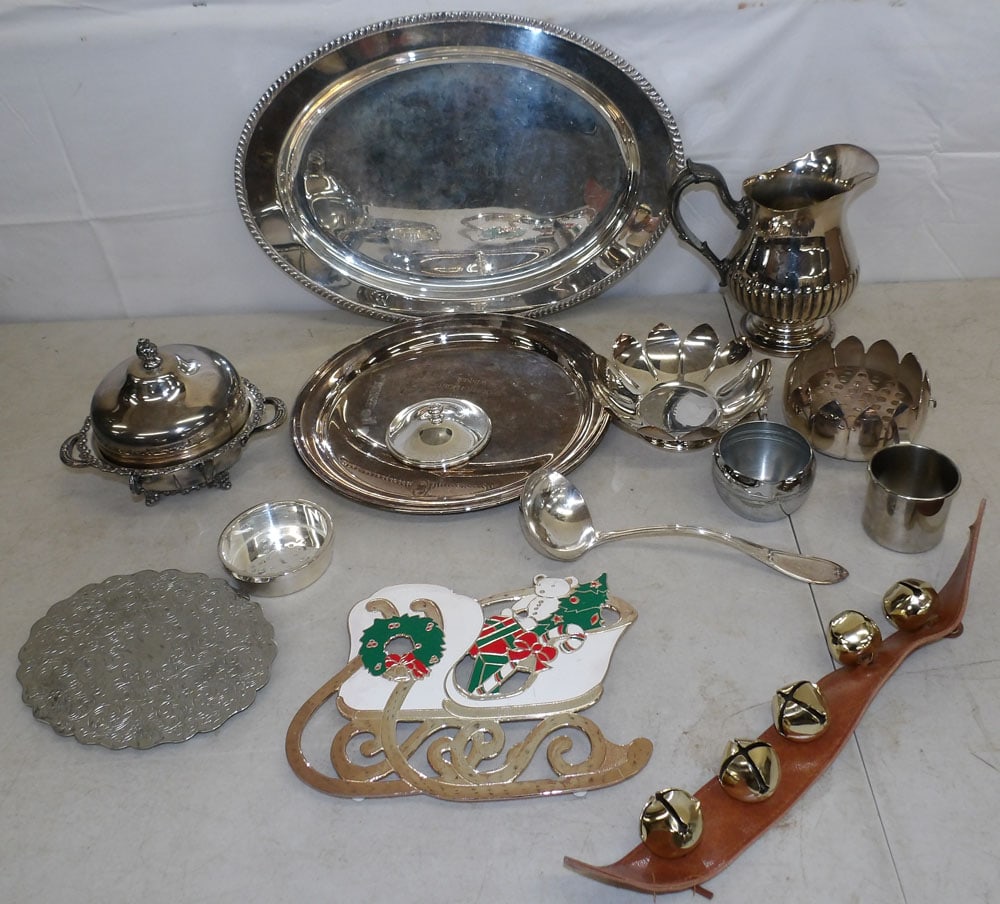 Lot of Silverplated Items: Lot of Silverplated Items . Up to 18 1/4" x 13" "ALL DESCRIPTIONS AND ANY CONDITION STATEMENT GIVEN BY LANGSTON AUCTION GALLERY ARE STRICTLY OPINIONS AND LANGSTON'S SHALL HAVE NO RESPONSIBILITY FOR