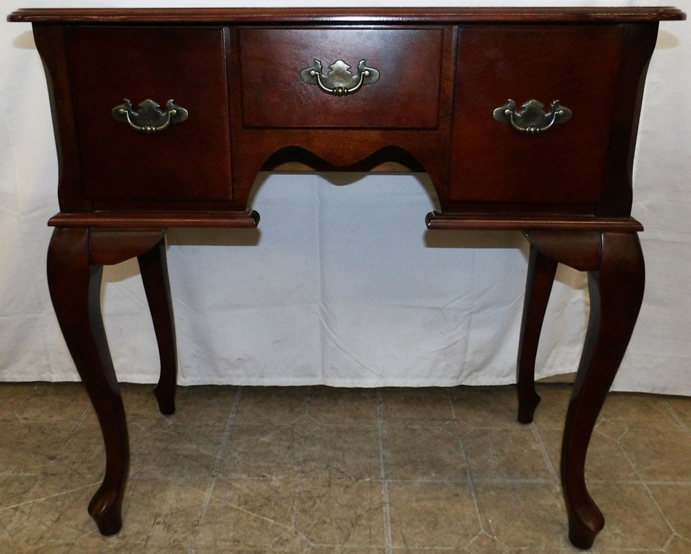 Cherry Dressing Table with Three Drawers (1 of 6)