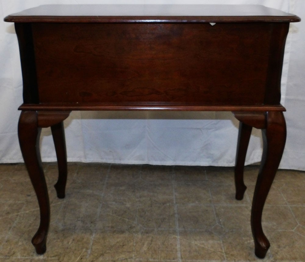 Cherry Dressing Table with Three Drawers - 6