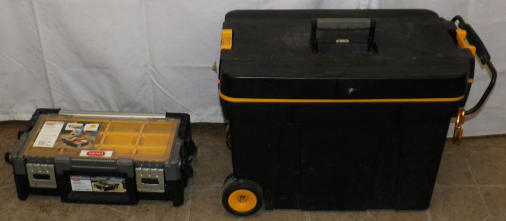 Workforce Tool Chest with Contents & Keder Tool Organizer: Workforce Tool Chest with Contents & Keder Tool Organizer . Up to 16 1/2" H 25" W 15" D "ALL DESCRIPTIONS AND ANY CONDITION STATEMENT GIVEN BY LANGSTON AUCTION GALLERY ARE STRICTLY OPINIONS AND