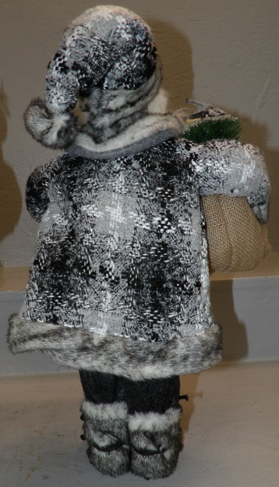 Two Santa Claus Dolls - 6
