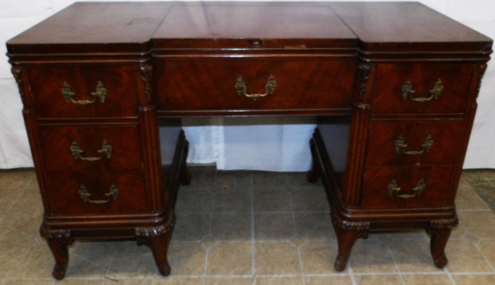 Mahogany Dressing Table, As Found (1 of 14)