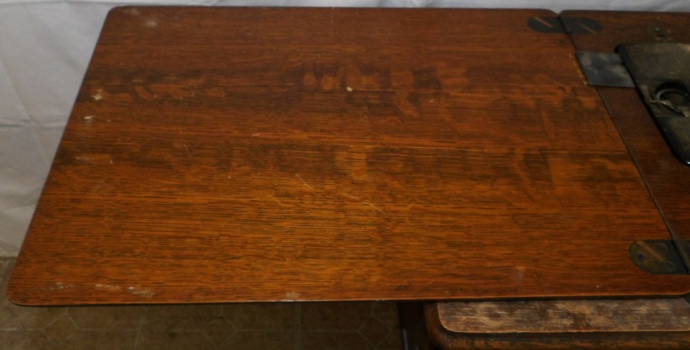 Antique Oak Singer Sewing Machine - 3