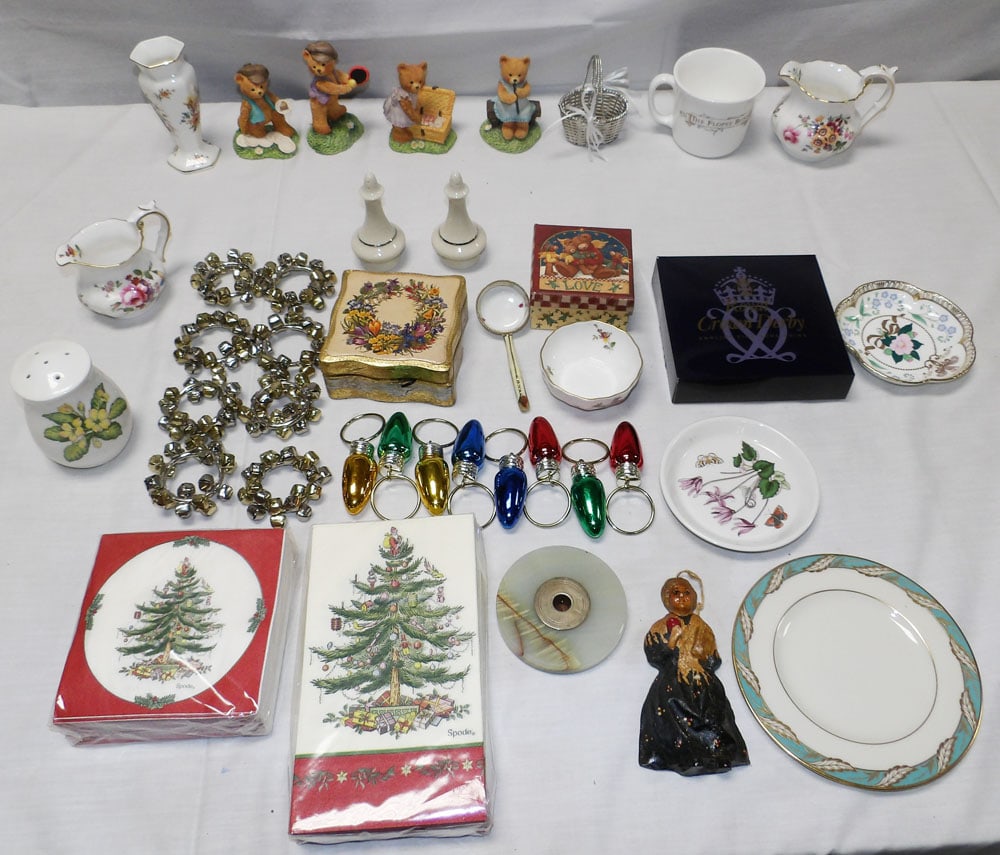Lot of Porcelain & Decorative Items (1 of 1)