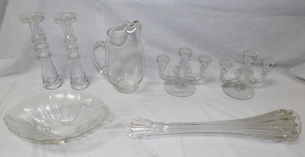 Lot of Glass Items: Lot of Glass Items . Up to 20 1/2" H 3 1/2" W ALL DESCRIPTIONS AND ANY CONDITION STATEMENT GIVEN BY LANGSTON AUCTION GALLERY ARE STRICTLY OPINIONS AND LANGSTON'S SHALL HAVE NO RESPONSIBILITY FOR