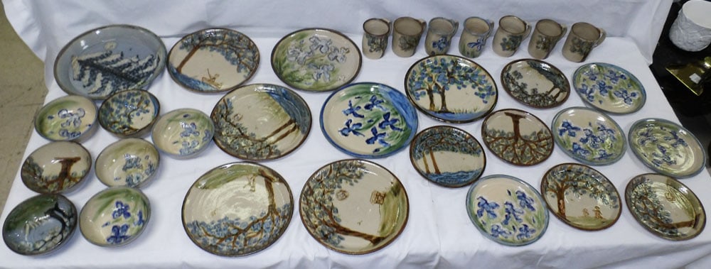 Lot of Pottery Items: Lot of Pottery Items . Up to 12" Dia. ALL DESCRIPTIONS AND ANY CONDITION STATEMENT GIVEN BY LANGSTON AUCTION GALLERY ARE STRICTLY OPINIONS AND LANGSTON'S SHALL HAVE NO RESPONSIBILITY FOR ERRORS OR OMI