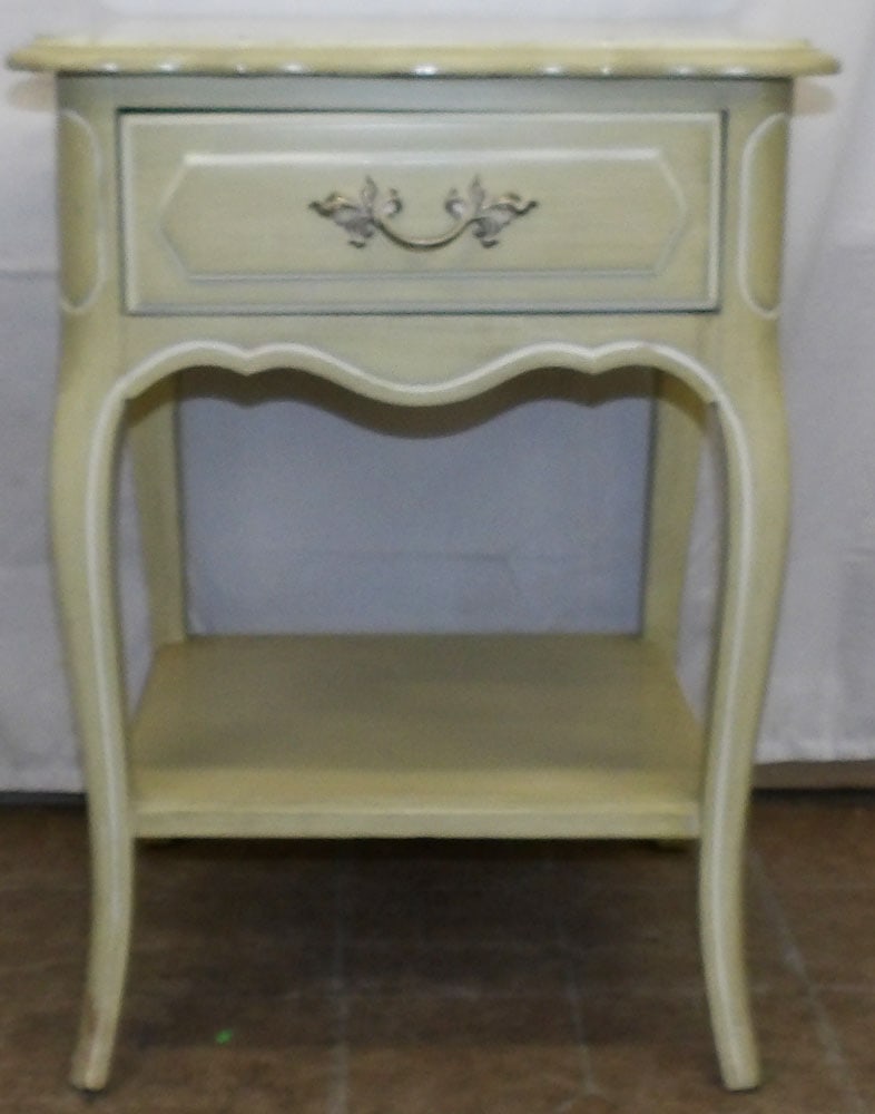 Painted French Provincial Night Stand: Painted French Provincial Night Stand . 24 1/2" H 18" W 15" D ALL DESCRIPTIONS AND ANY CONDITION STATEMENT GIVEN BY LANGSTON AUCTION GALLERY ARE STRICTLY OPINIONS AND LANGSTON'S SHALL HAVE NO