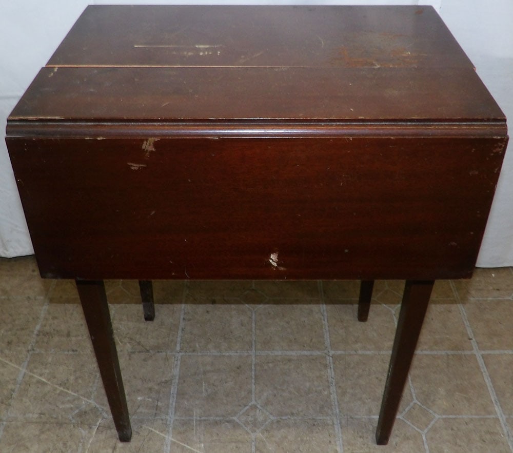 Mahogany Drop Leaf Table with One Drawer - 7