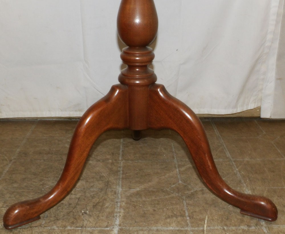 Round Mahogany Tea Table - 3