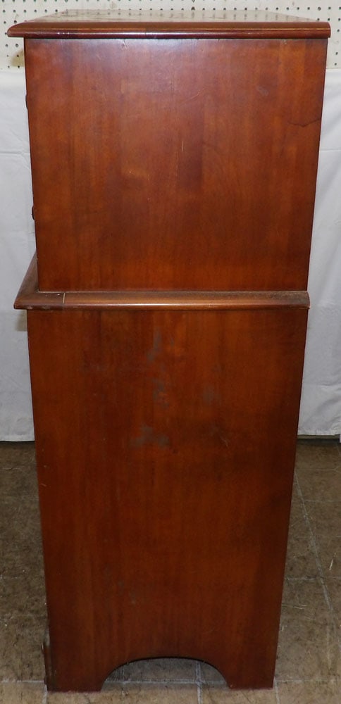 Maple Five Drawer Chest - 2