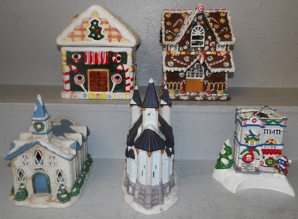 Four Porcelain Christmas Villages & One Resin Christmas Village: Four Porcelain Christmas Villages & One Resin Christmas Village. 9 3/4" H 7 1/2" W 6 1/2" D ALL DESCRIPTIONS AND ANY CONDITION STATEMENT GIVEN BY LANGSTON AUCTION GALLERY ARE STRICTLY OPINIONS AND LAN