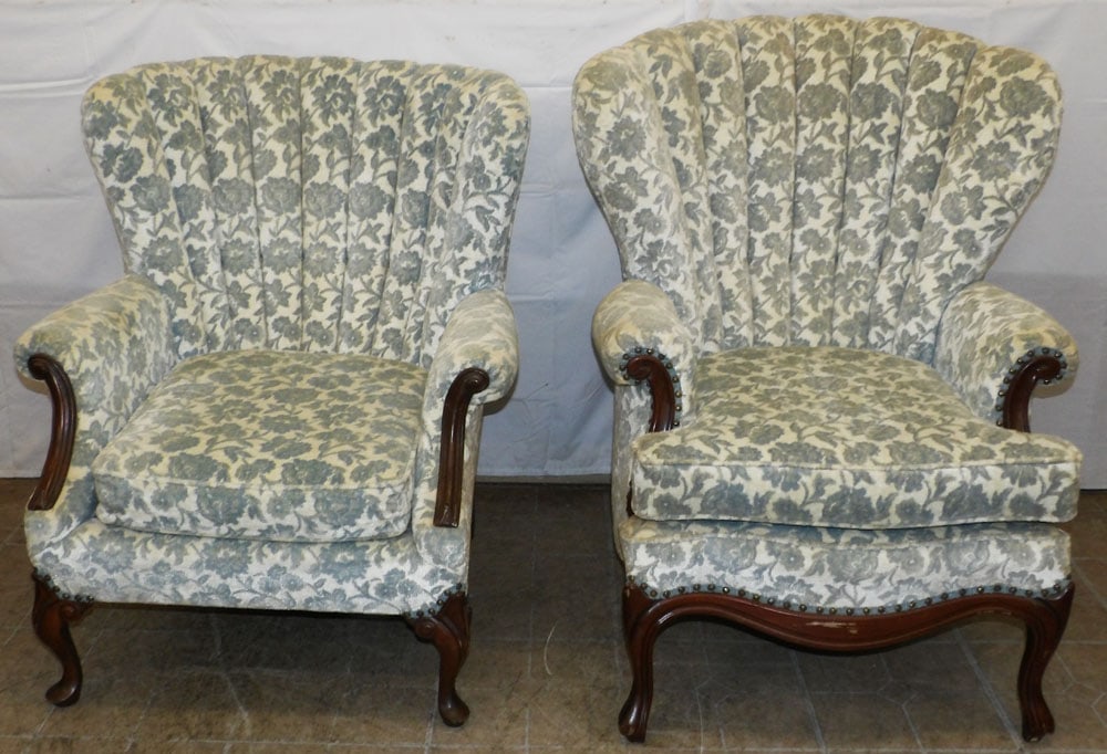 Pair of Mahogany & Upholstered Fan Back Chairs: Pair of Mahogany & Upholstered Fan Back Chairs . 40 1/2" H 32" W 36" D ALL DESCRIPTIONS AND ANY CONDITION STATEMENT GIVEN BY LANGSTON AUCTION GALLERY ARE STRICTLY OPINIONS AND LANGSTON'S SHALL HAVE
