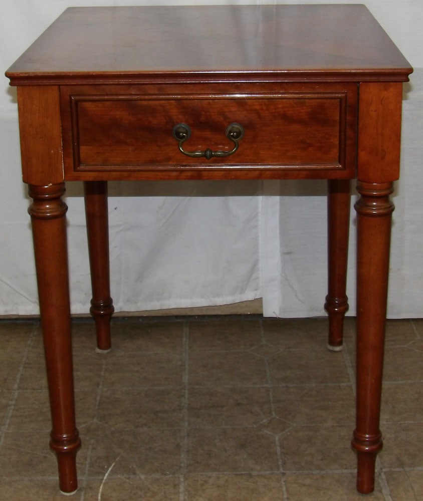 Cherry One Drawer Stand (1 of 5)