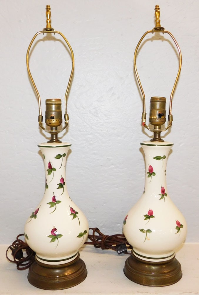 Pair of Painted Porcelain Vases Made Into Lamps: Pair of Painted Porcelain Vases Made Into Lamps . 22" H 5 1/4" Dia. ALL DESCRIPTIONS AND ANY CONDITION STATEMENT GIVEN BY LANGSTON AUCTION GALLERY ARE STRICTLY OPINIONS AND LANGSTON'S SHALL HAVE NO