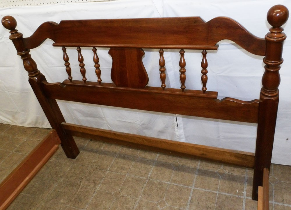 Cherry Full Size Bed with Rails - 3