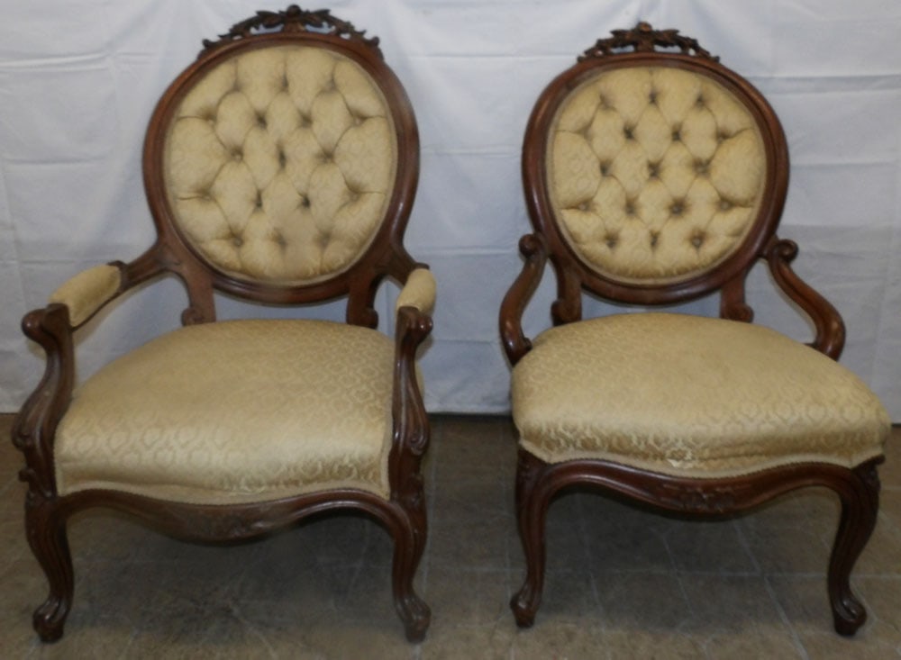 Two Walnut Victorian Style Parlor Chairs: Two Walnut Victorian Style Parlor Chairs . 39" H 25" W 26" D ALL DESCRIPTIONS AND ANY CONDITION STATEMENT GIVEN BY LANGSTON AUCTION GALLERY ARE STRICTLY OPINIONS AND LANGSTON'S SHALL HAVE NO