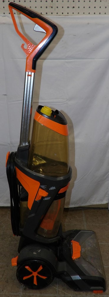 Bissel Carpet Cleaner - 4