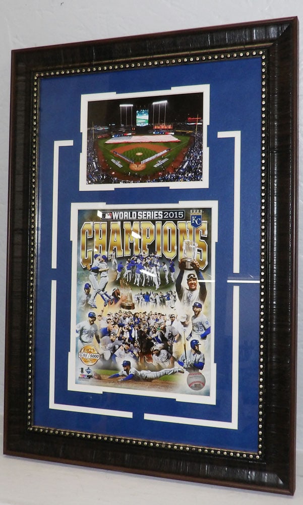Framed Limited Edition KC Royals 2015 World Series Championship Photo & Poster: Framed Limited Edition KC Royals 2015 World Series Championship Photo & Poster . 23 1/4" x 16 1/4" ALL DESCRIPTIONS AND ANY CONDITION STATEMENT GIVEN BY LANGSTON AUCTION GALLERY ARE STRICTLY OPINIONS