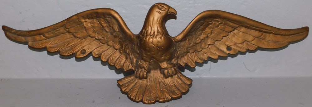 Brass Open Wing Eagle Wall Mount (1 of 2)