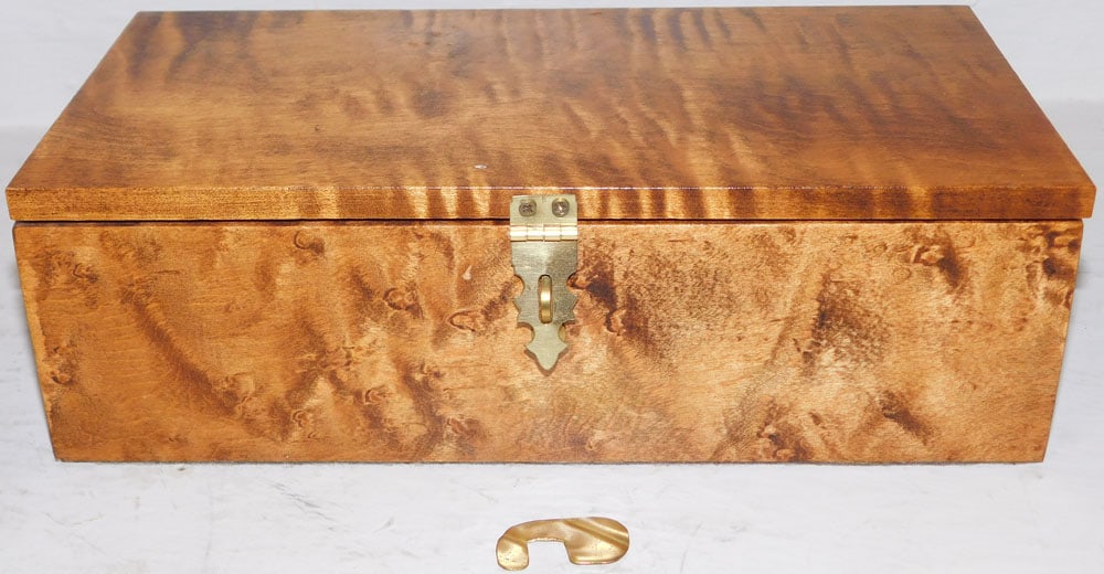 Bench Made Tiger Maple Dresser Box: Bench Made Tiger Maple Dresser Box. 3 1/4" H 10 1/4" W 5" D "ALL DESCRIPTIONS AND ANY CONDITION STATEMENT GIVEN BY LANGSTON AUCTION GALLERY ARE STRICTLY OPINIONS AND LANGSTON'S SHALL HAVE NO