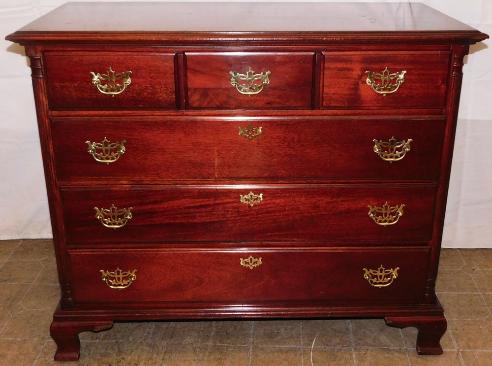 Mahogany Three Over Two Chest with Reeded Corner Columns: Mahogany Three Over Two Chest with Reeded Corner Columns . 36 1/2" H 44" W 20 1/2" D "ALL DESCRIPTIONS AND ANY CONDITION STATEMENT GIVEN BY LANGSTON AUCTION GALLERY ARE STRICTLY OPINIONS AND