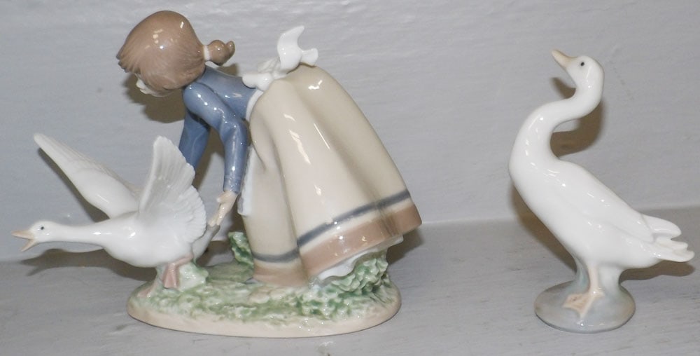 Two Lladro Figurines - 2