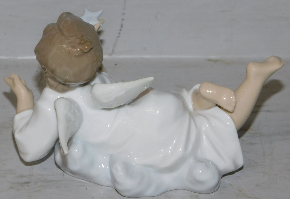 Four Lladro Figurines - 3