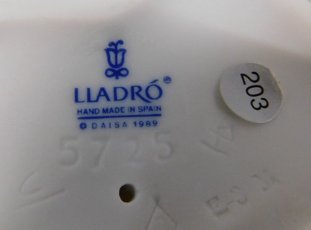 Four Lladro Figurines - 6