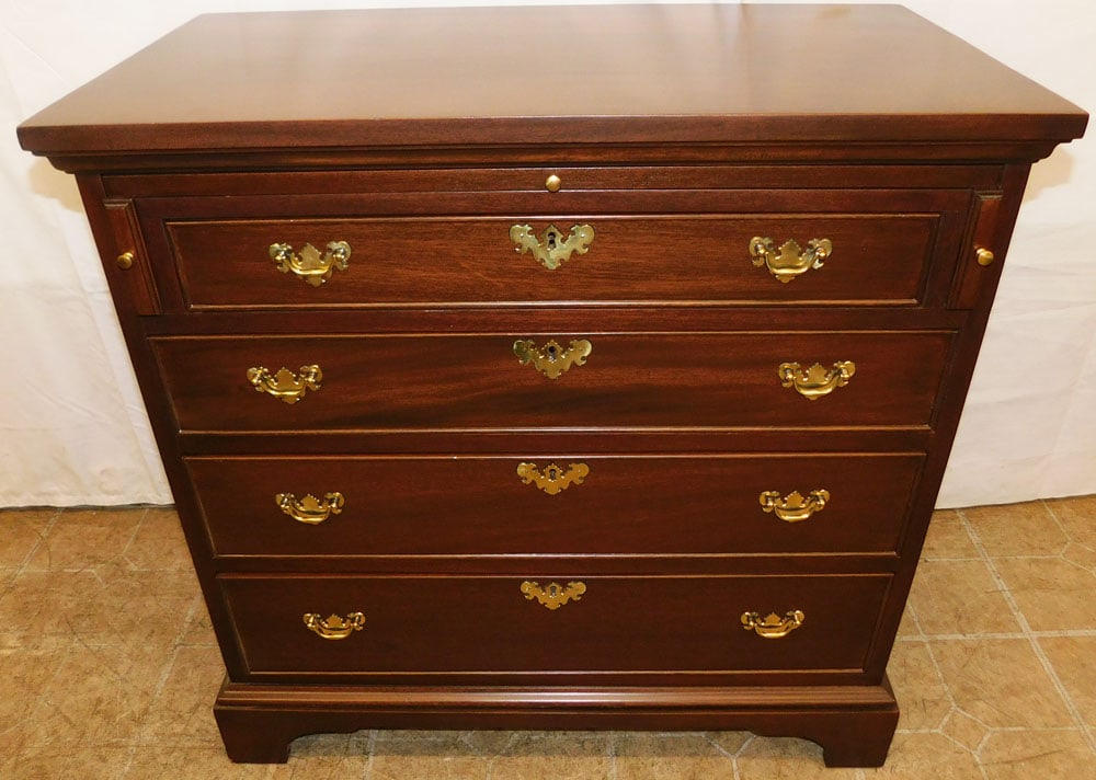 Mahogany Four Drawer Bed Side Chest with Slide by Craftique: Mahogany Four Drawer Bed Side Chest with Slide by Craftique. 32" H 32 1/4" W 17 1/4" D "ALL DESCRIPTIONS AND ANY CONDITION STATEMENT GIVEN BY LANGSTON AUCTION GALLERY ARE STRICTLY OPINIONS AND