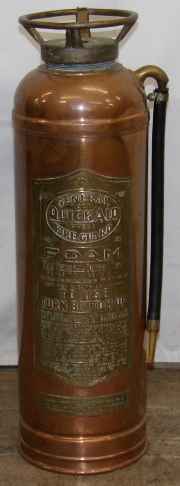 Antique Copper & Brass General Fire Extinguisher: Antique Copper & Brass General Fire Extinguisher . 23 3/4" H 8" W "ALL DESCRIPTIONS AND ANY CONDITION STATEMENT GIVEN BY LANGSTON AUCTION GALLERY ARE STRICTLY OPINIONS AND LANGSTON'S SHALL HAVE NO