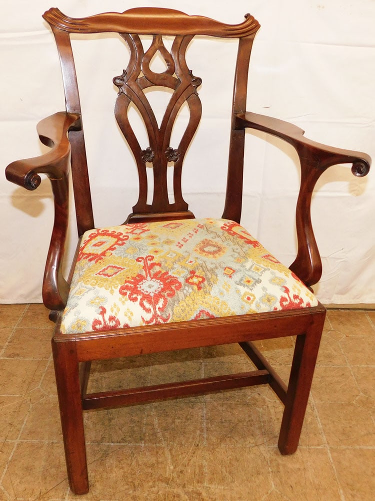 19th Century Mahogany Chippendale Arm Chair: 19th Century Mahogany Chippendale Arm Chair . 37 1/2" H 24 1/2" W 22" D "ALL DESCRIPTIONS AND ANY CONDITION STATEMENT GIVEN BY LANGSTON AUCTION GALLERY ARE STRICTLY OPINIONS AND LANGSTON'S SHALL HAVE 