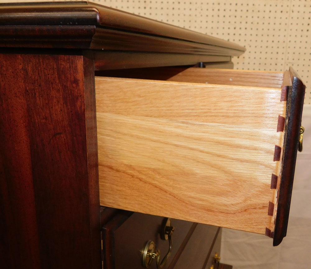 Mahogany Two Over Five Drawer Chest - 4