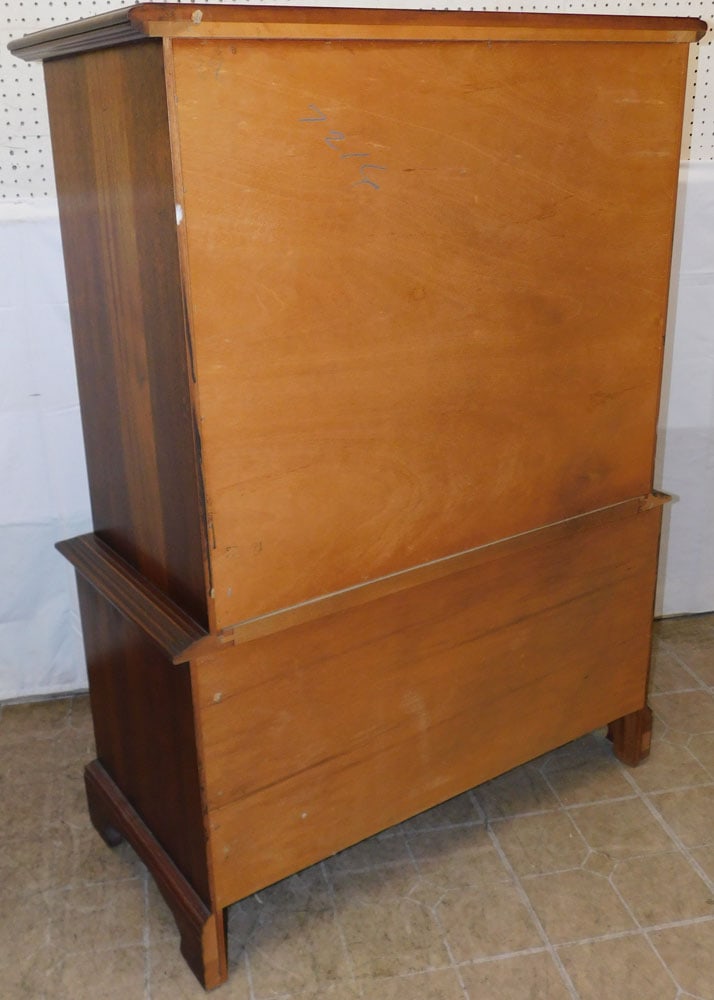 Mahogany Two Over Five Drawer Chest - 5