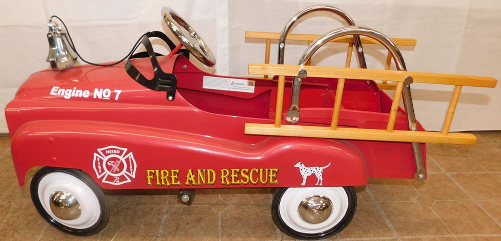 Painted Metal Fire Pedal Truck (1 of 9)