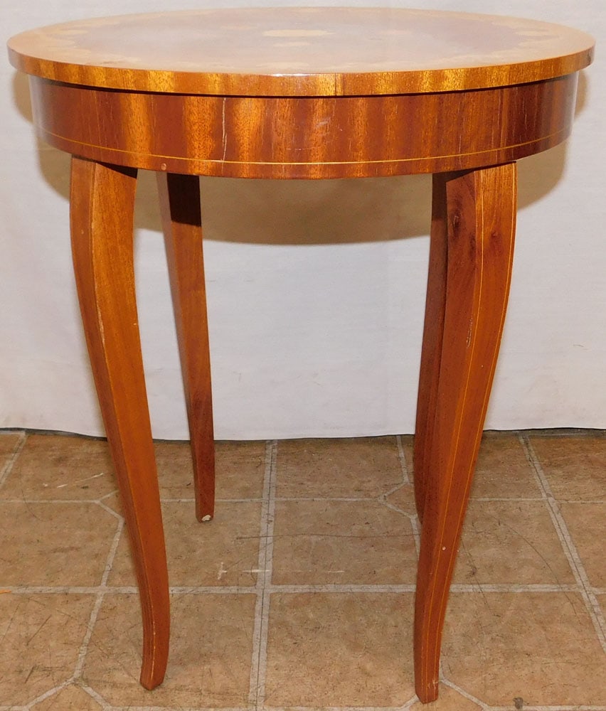 Walnut Italian Inlaid Lift Top Music Stand: Walnut Italian Inlaid Lift Top Music Stand . 19 3/4" H 16" Dia. "ALL DESCRIPTIONS AND ANY CONDITION STATEMENT GIVEN BY LANGSTON AUCTION GALLERY ARE STRICTLY OPINIONS AND LANGSTON'S SHALL HAVE NO