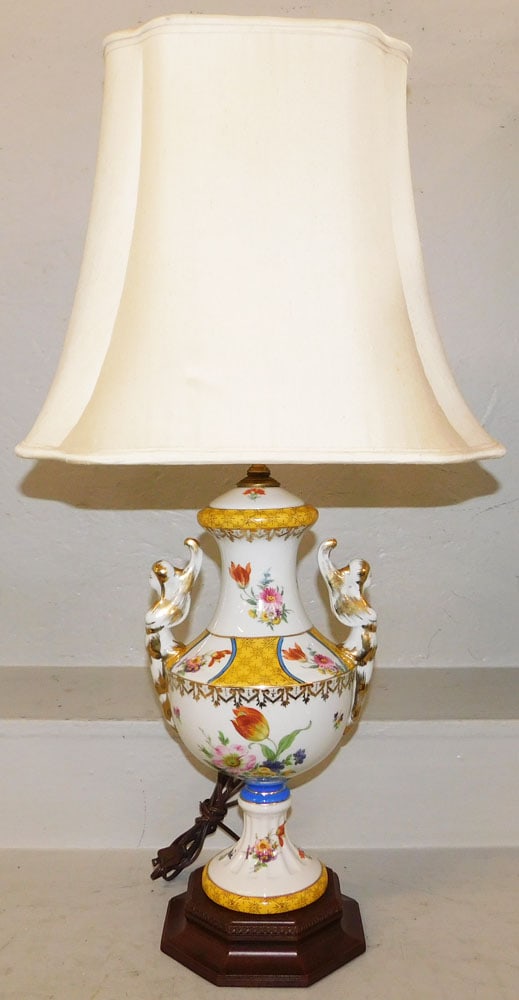 Painted Porcelain Urn Form Lamp: Painted Porcelain Urn Form Lamp . 32 1/2" H Shade: 16" Dia. "ALL DESCRIPTIONS AND ANY CONDITION STATEMENT GIVEN BY LANGSTON AUCTION GALLERY ARE STRICTLY OPINIONS AND LANGSTON'S SHALL HAVE NO